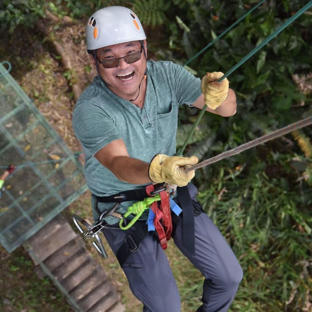 Meet your Posher, Carlos